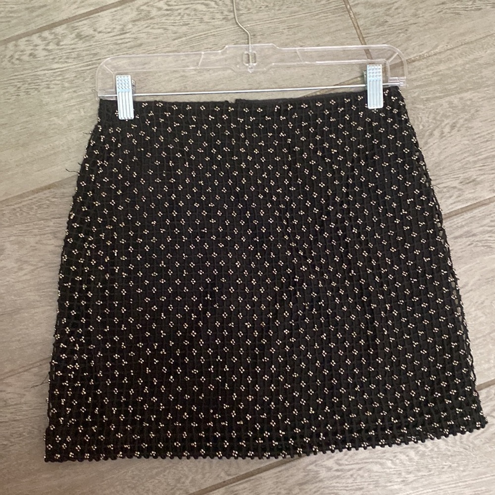CLUB MONACO  Short skirt in Black